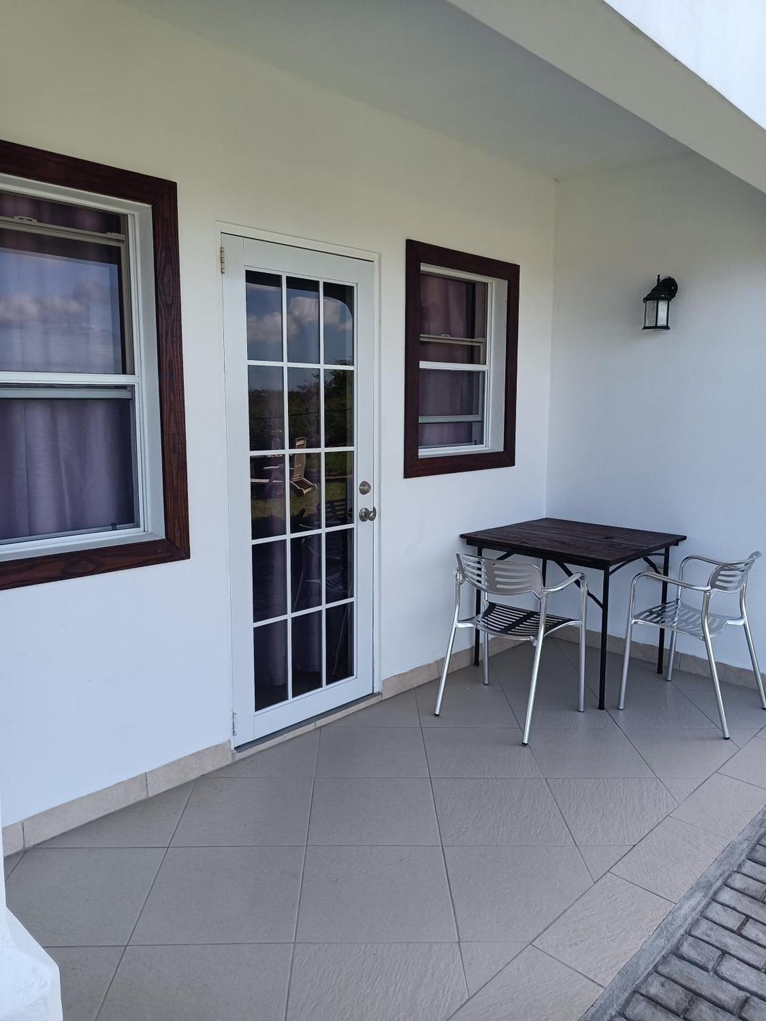 Holiday Home Belvedere Dickenson Bay Стая снимка
