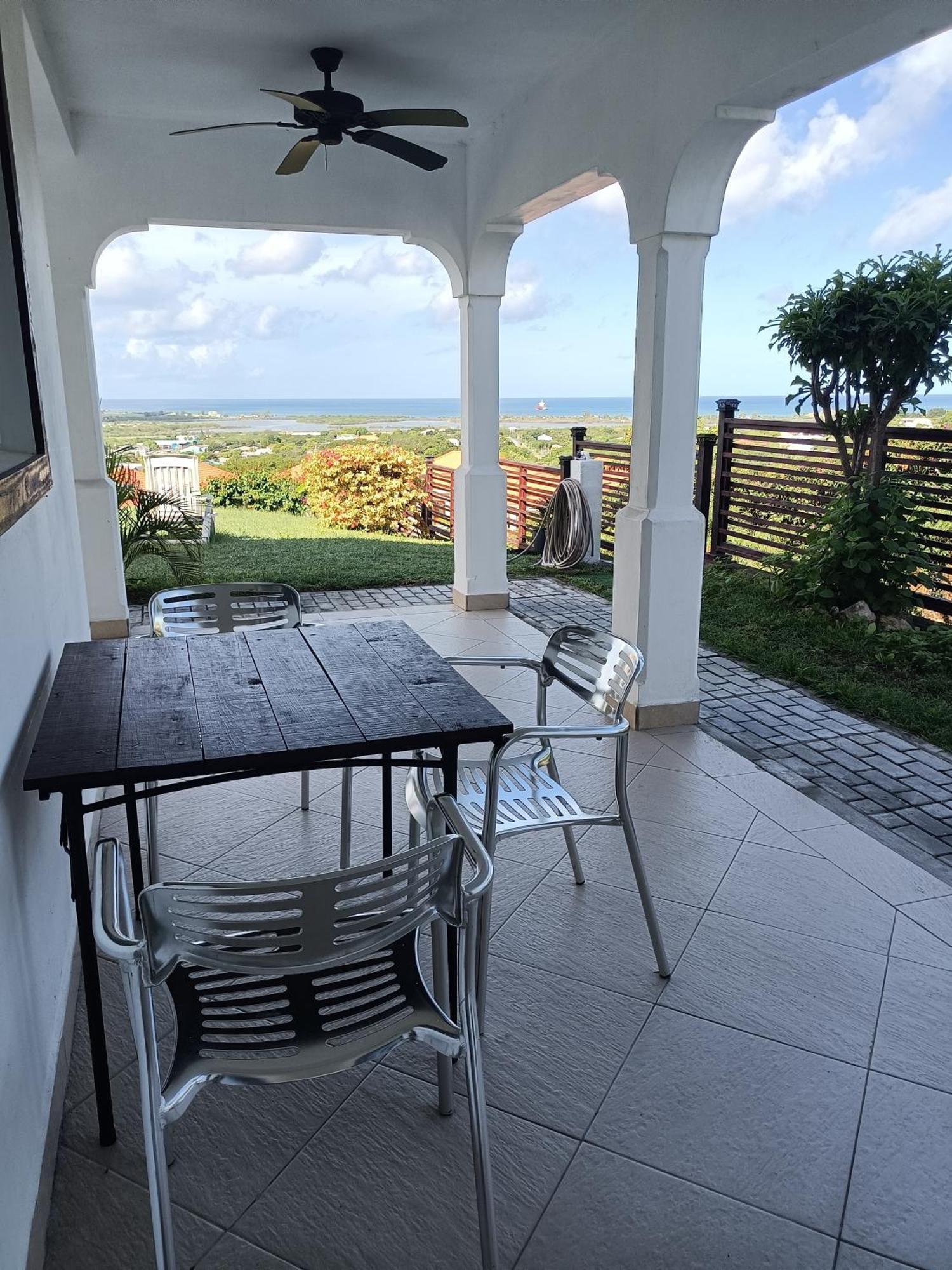Holiday Home Belvedere Dickenson Bay Стая снимка